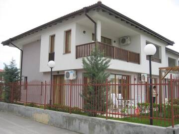 Фото номера Вилла с 2 спальнями Апарт-отели Apart Hotel Harmony Hills Residence г. Рогачево 16